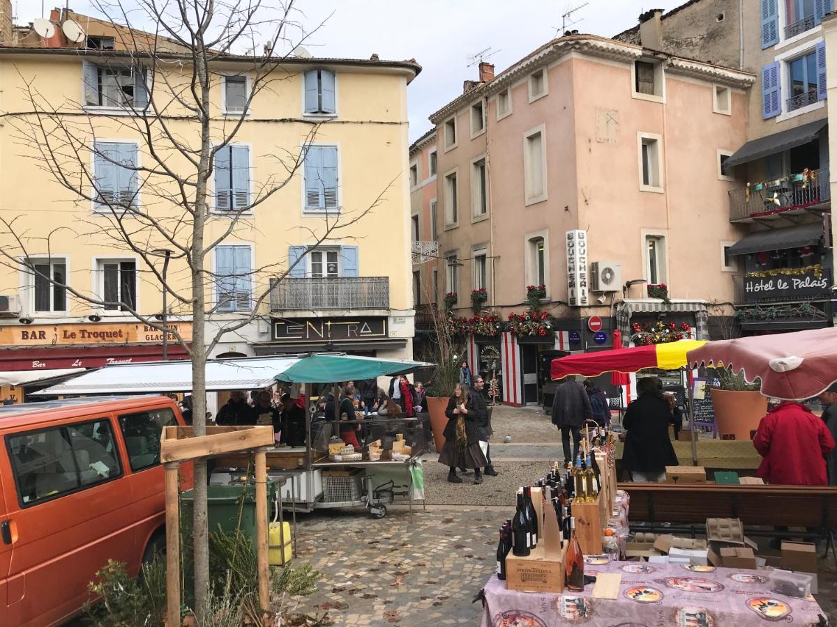 Appartement En Plein Centre Ville Apt Exteriör bild